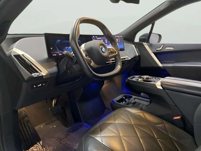 Used 2023 BMW iX xDrive50 AWD/4WD image 64