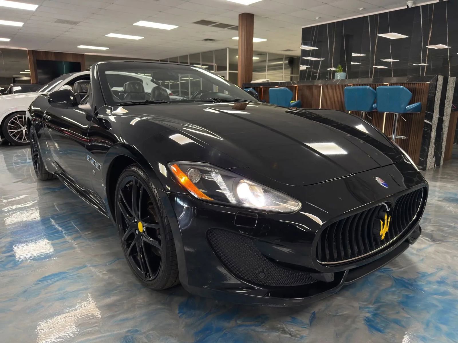 Used 2015 Maserati GranTurismo Sport RWD image 9