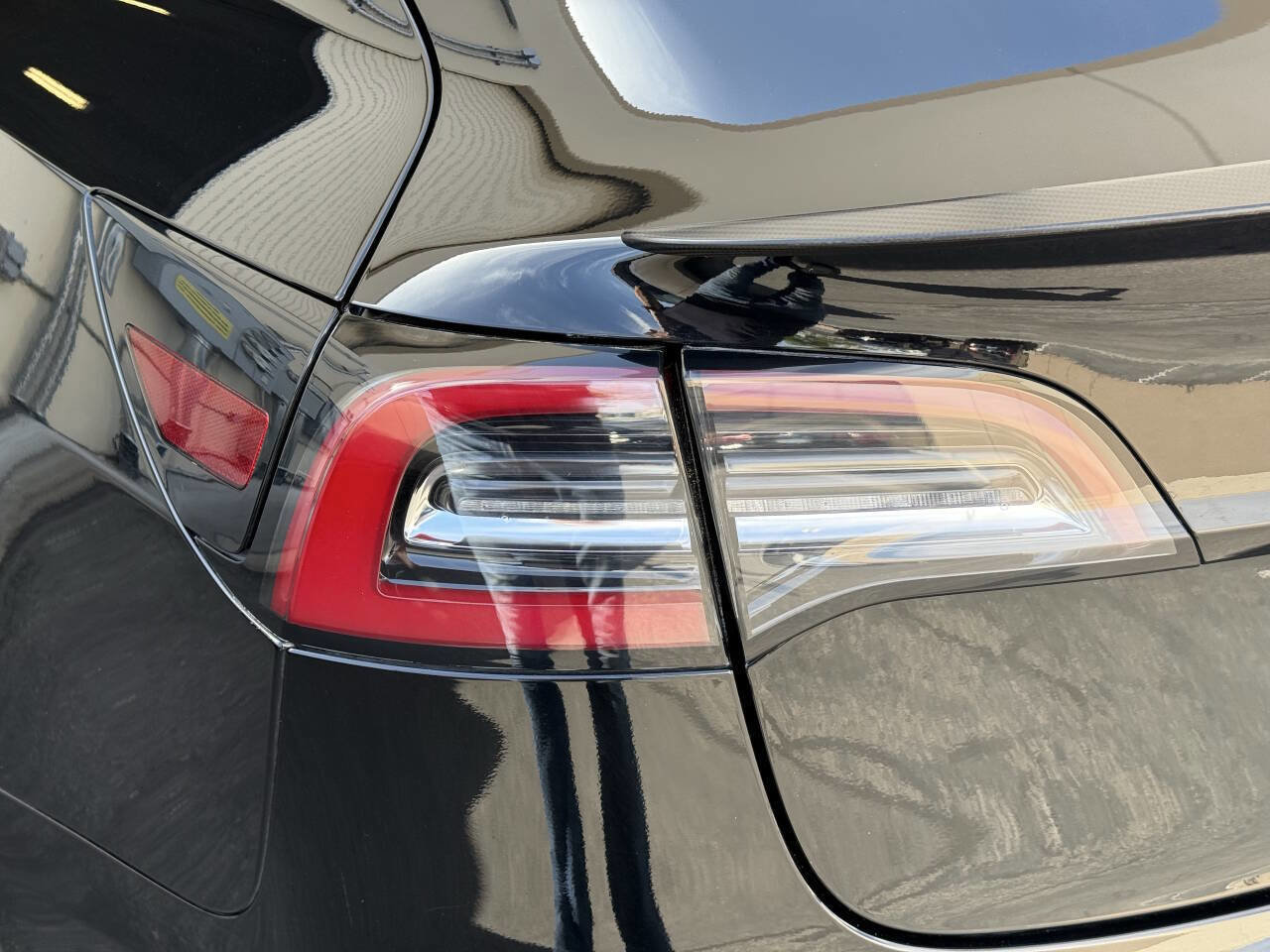 Used 2018 Tesla Model 3 Performance image 20