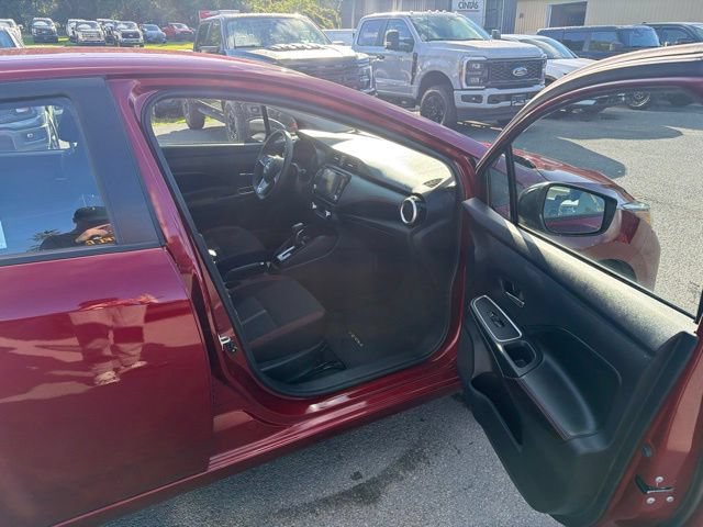 Used 2024 Nissan Versa SR w/ Trunk Package FWD image 31