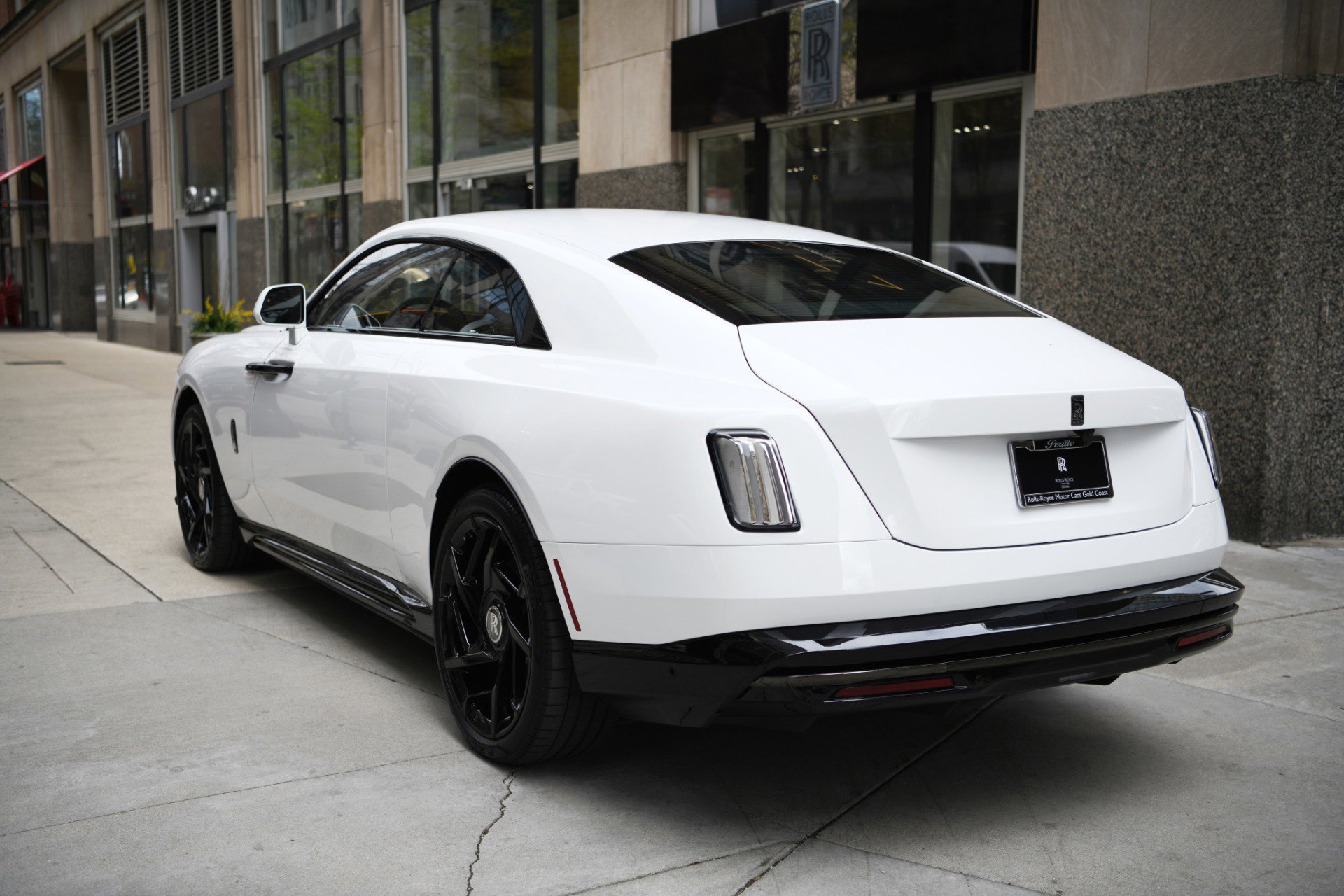 New 2025 Rolls-Royce Spectre Black Badge image 4
