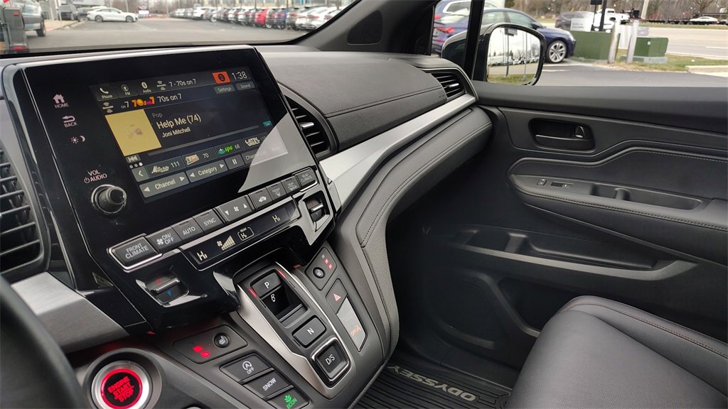 Used 2024 Honda Odyssey Sport image 25