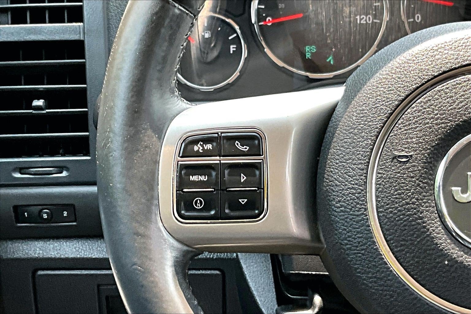 Used 2012 Jeep Liberty Limited Jet w/ Comfort/Convenience Group AWD/4WD image 20