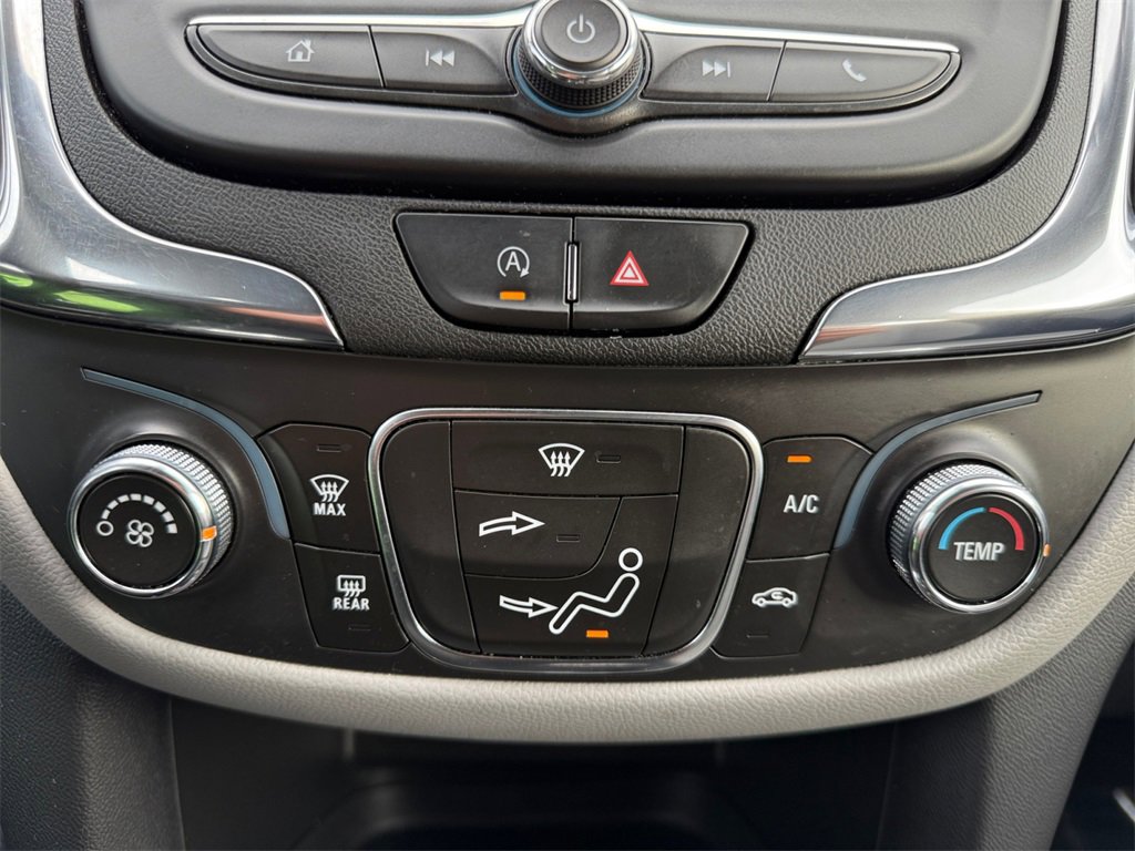 Used 2023 Chevrolet Equinox LS image 16