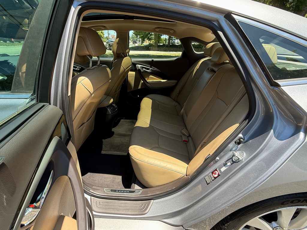 Used 2016 Hyundai Azera Limited FWD image 10