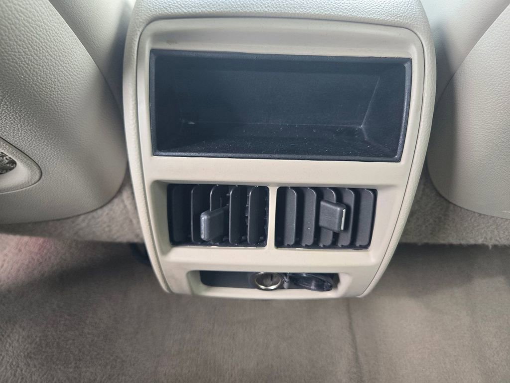 Used 2016 Cadillac SRX Luxury w/ Driver Awareness Package AWD/4WD image 10