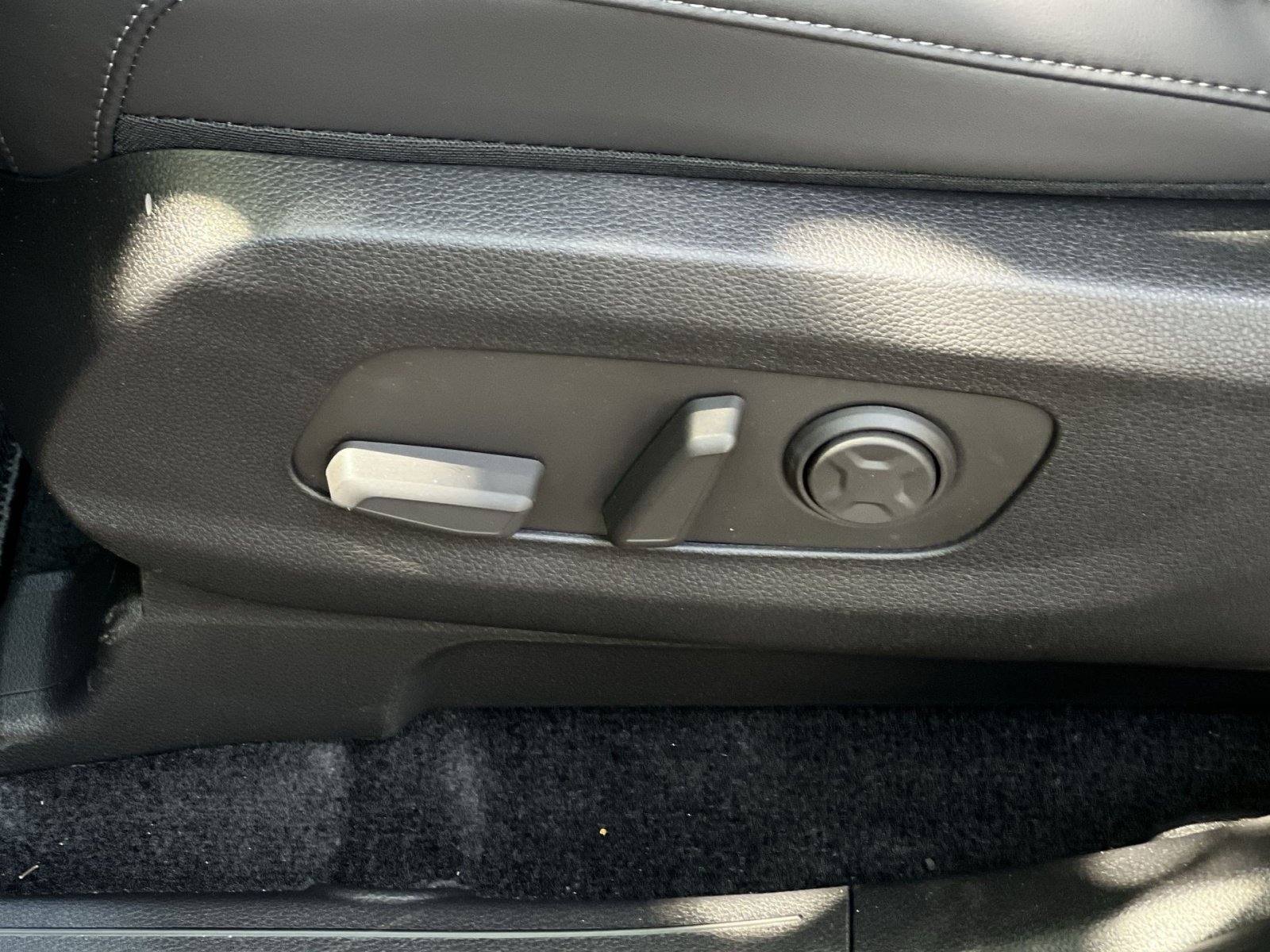 New 2026 Kia Carnival SX FWD image 19