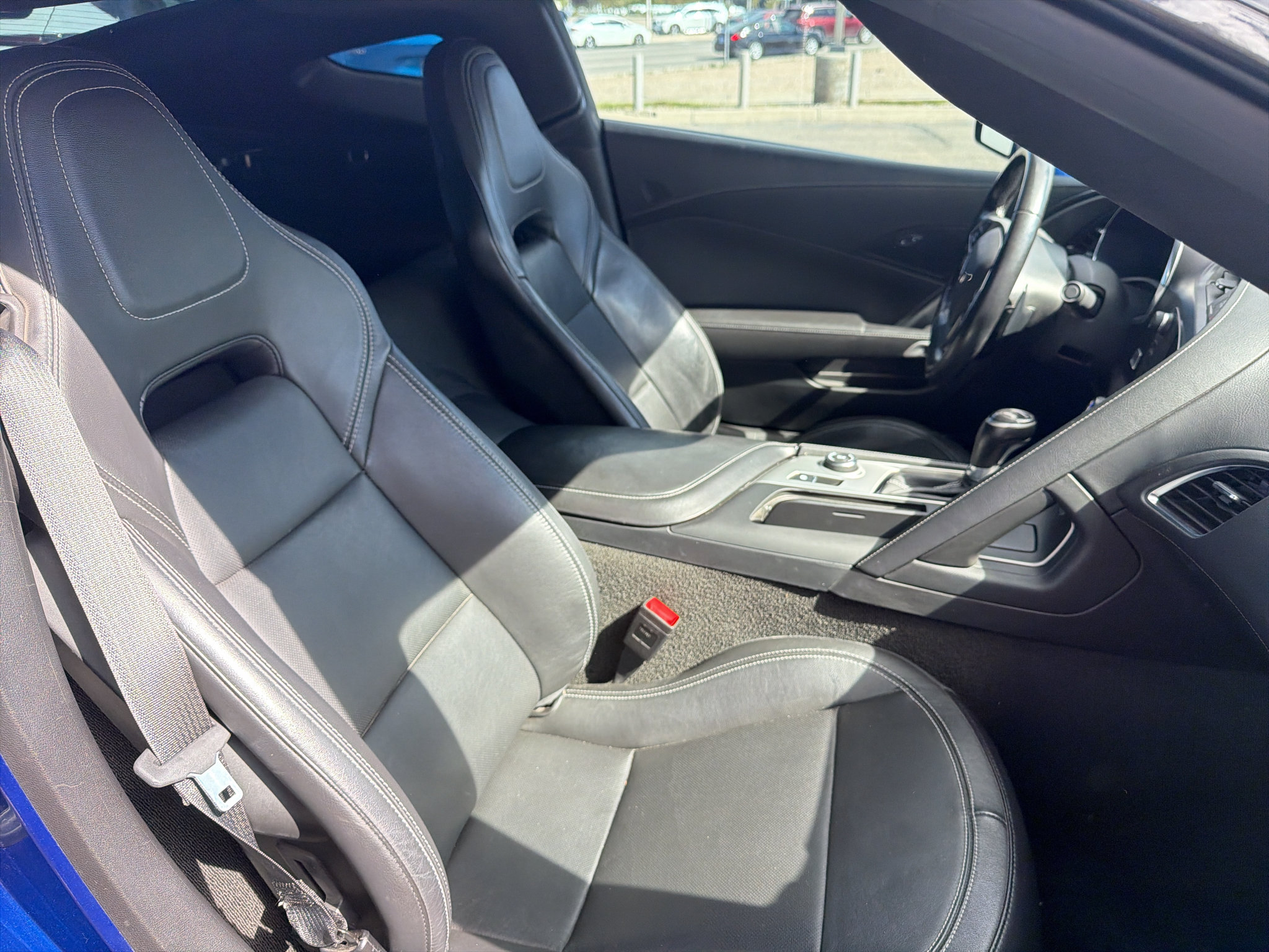 Used 2019 Chevrolet Corvette Stingray Coupe w/ 1LT RWD image 13