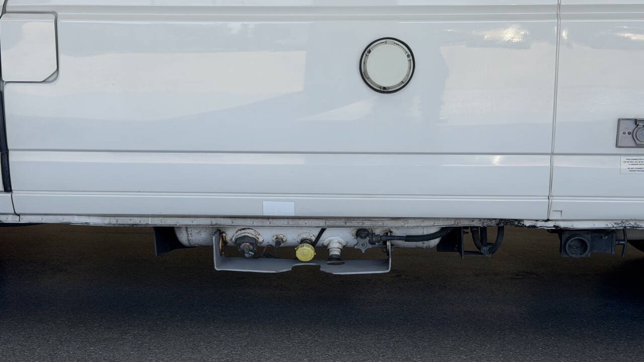 Used 1997 Volkswagen Eurovan Camper FWD image 35