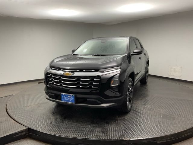 New 2026 Chevrolet Equinox LT FWD image 3