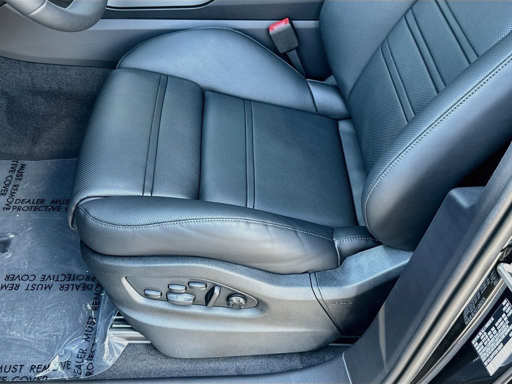 New 2026 Porsche Cayenne S AWD/4WD image 22