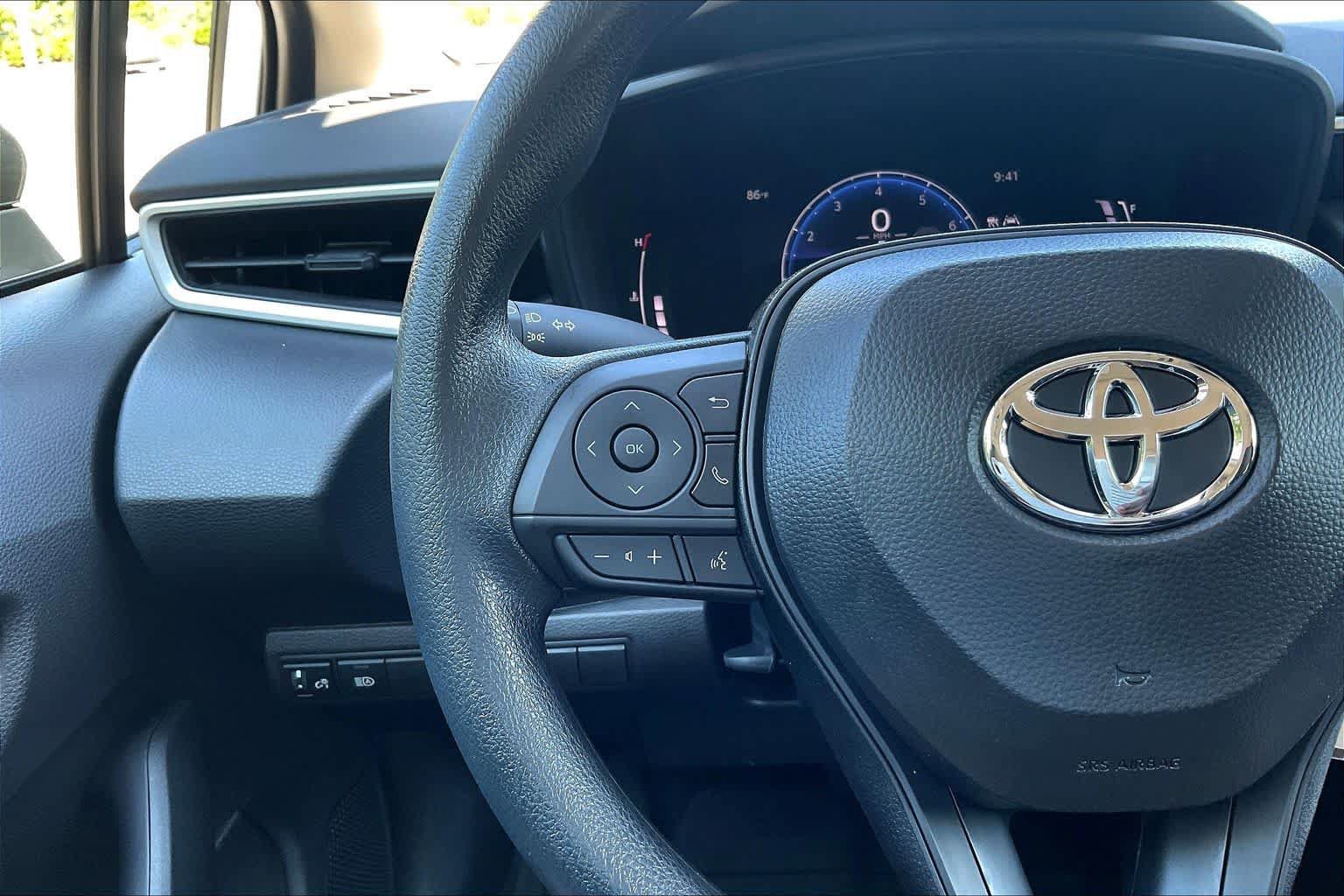 Used 2026 Toyota Corolla LE FWD image 22