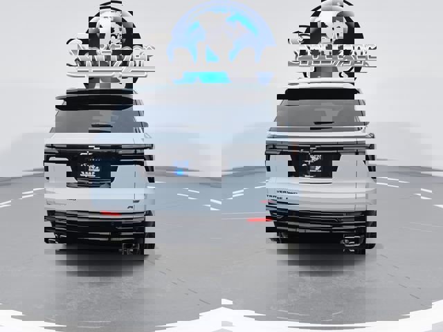 New 2026 Chevrolet Traverse RS w/ LPO, Floor Liner Package image 7