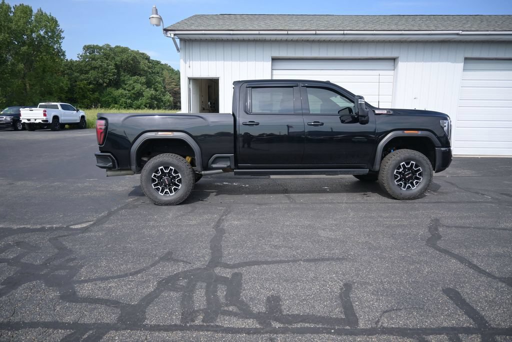 Used 2025 GMC Sierra 2500 AT4X AWD/4WD image 6