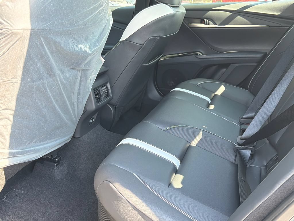 New 2026 Toyota Camry Hybrid FWD image 21