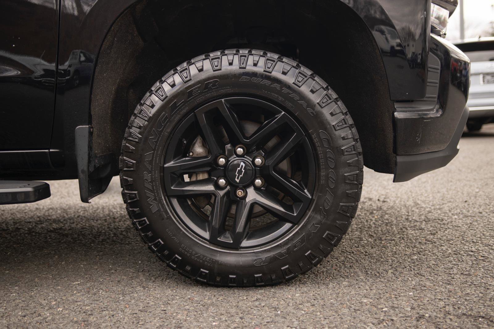Used 2022 Chevrolet Silverado 1500 LT Trail Boss w/ LT Trail Boss Premium Package AWD/4WD image 25