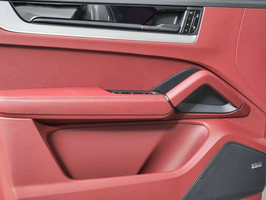 New 2026 Porsche Cayenne S AWD/4WD image 6