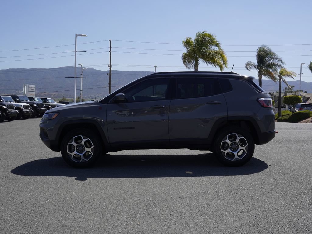 Certified 2022 Jeep Compass Trailhawk w/ Trailhawk Convenience Group AWD/4WD image 7