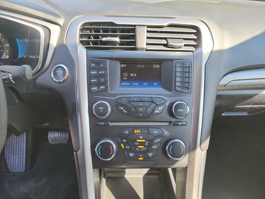 Used 2018 Ford Fusion S image 22