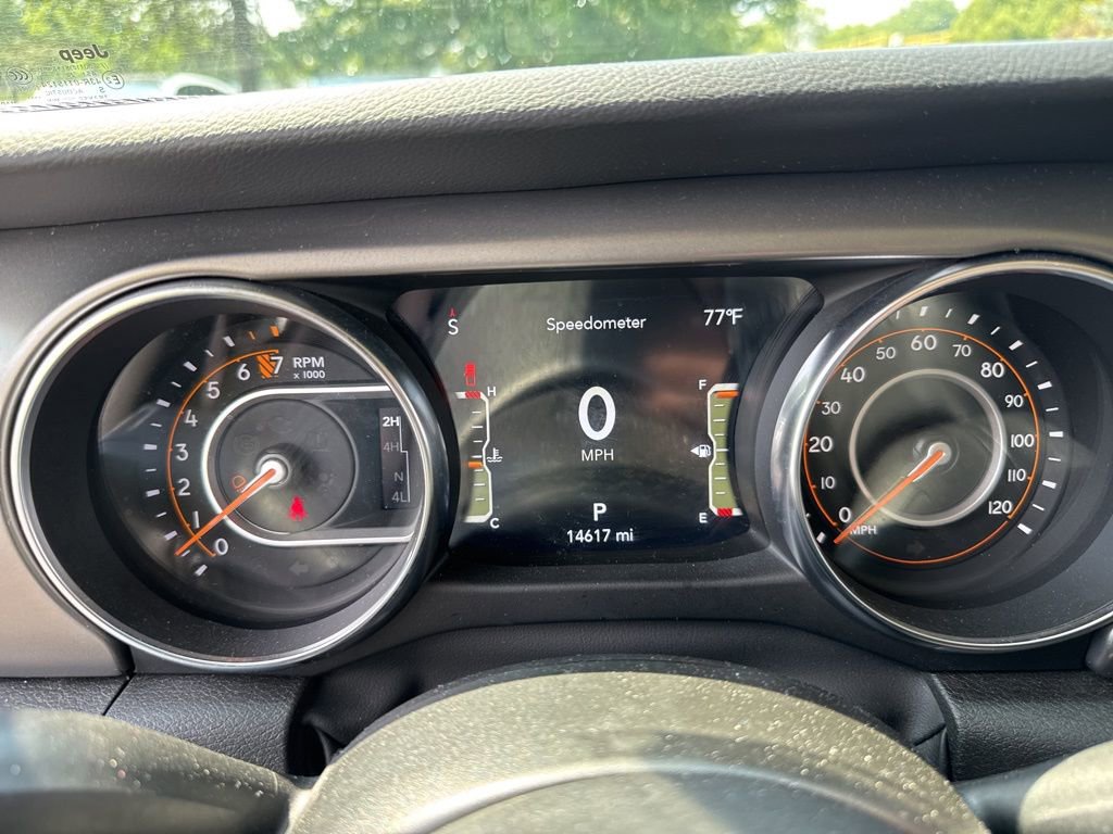 Used 2023 Jeep Gladiator Willys image 34