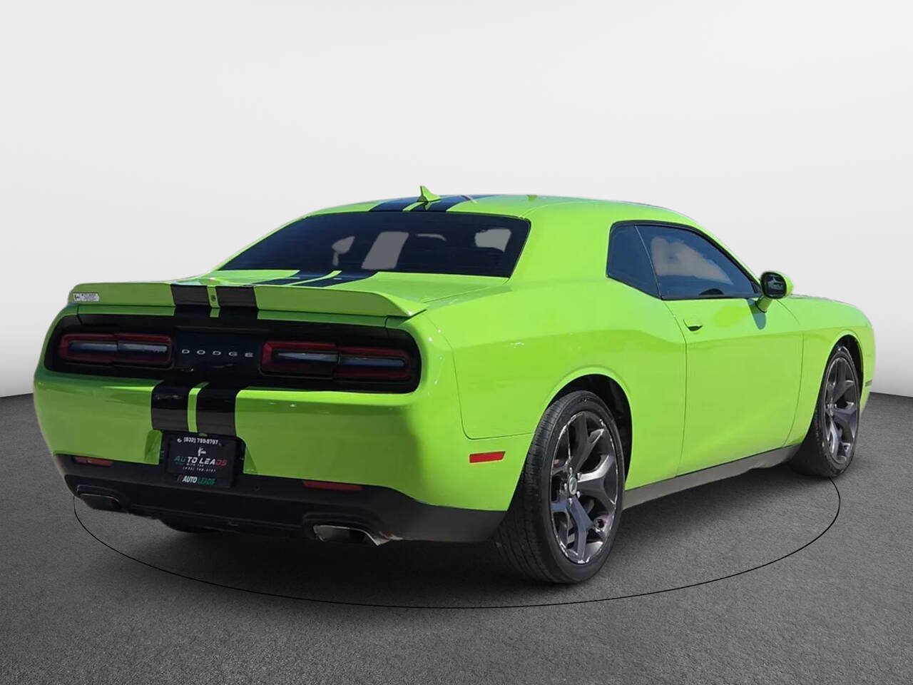 Used 2015 Dodge Challenger R/T Plus RWD image 4