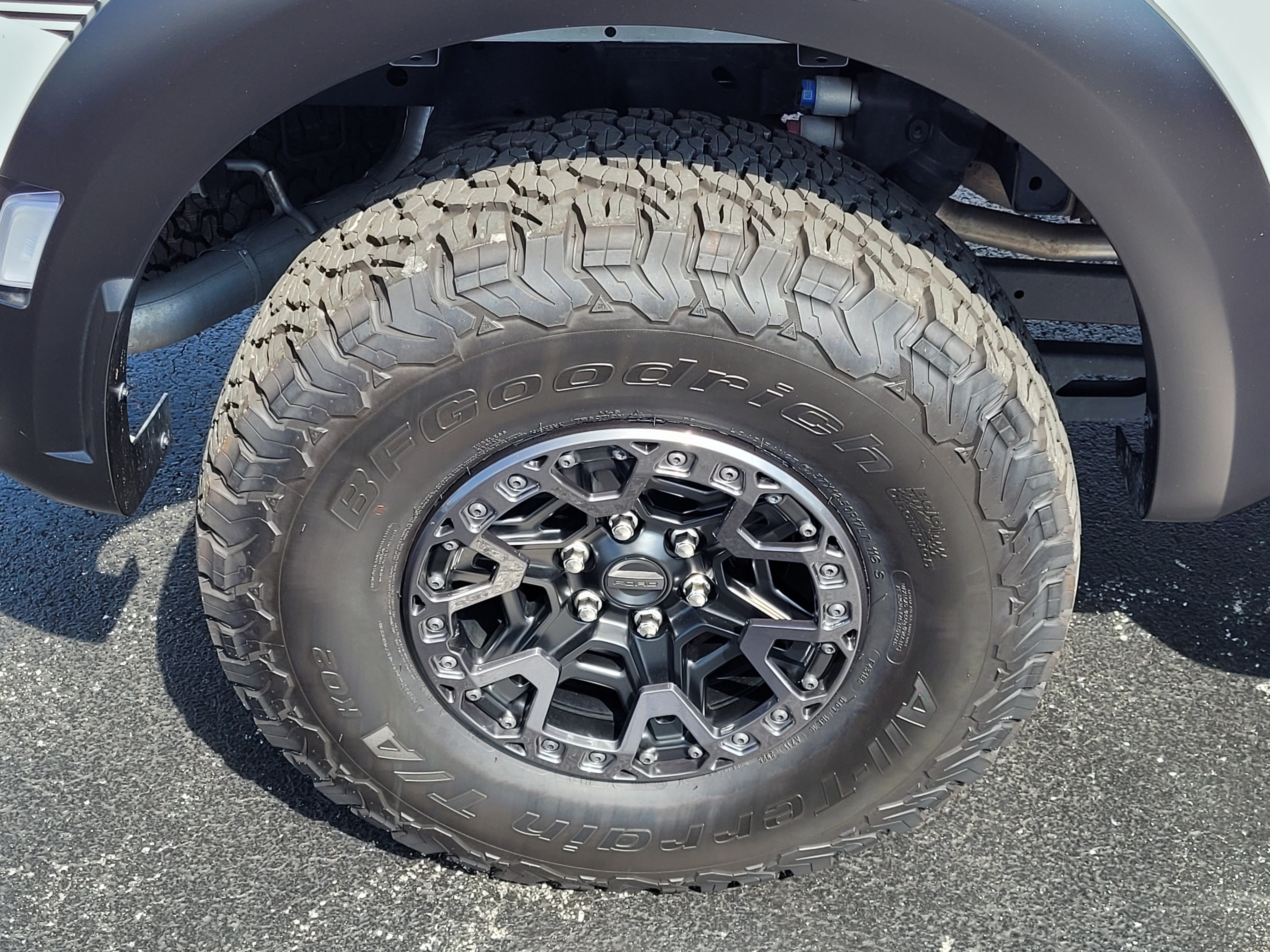 Used 2025 Ford F150 Raptor w/ Equipment Group 803A Raptor R AWD/4WD image 11