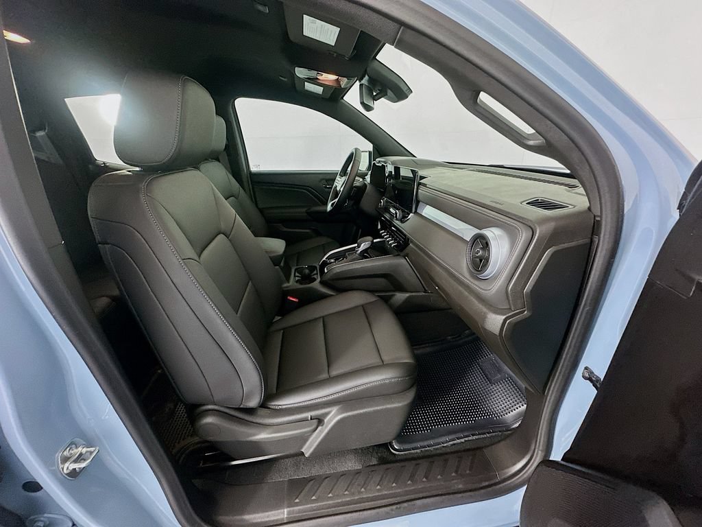 Used 2025 Chevrolet Colorado LT w/ LT Convenience Package RWD image 28