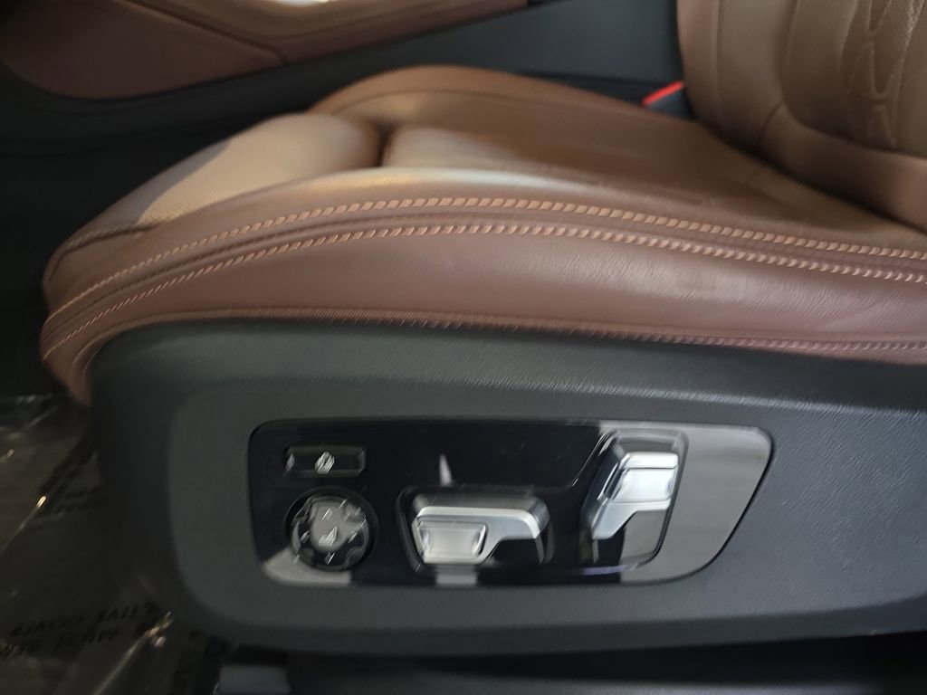 Used 2024 BMW X6 xDrive40i w/ Premium Package AWD/4WD image 28