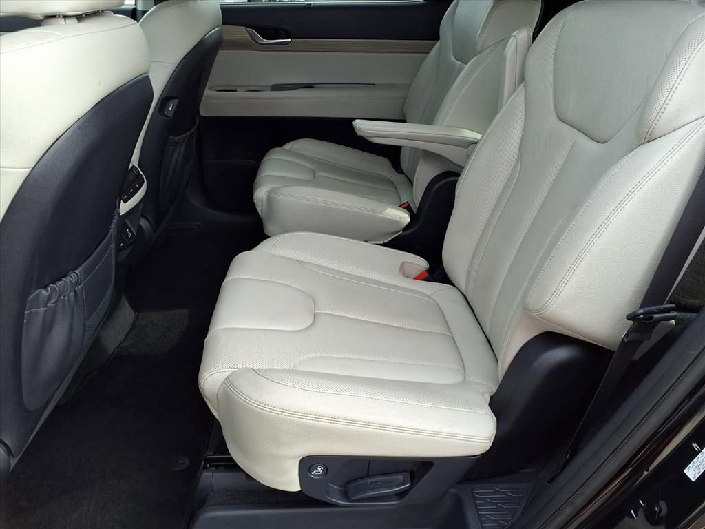 Used 2022 Hyundai Palisade SEL w/ Premium Package image 24