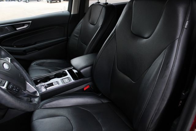 Used 2019 Ford Edge Titanium w/ Equipment Group 301A image 6