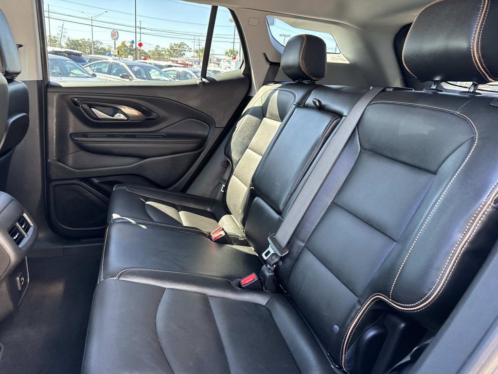 Used 2023 GMC Terrain AT4 image 16