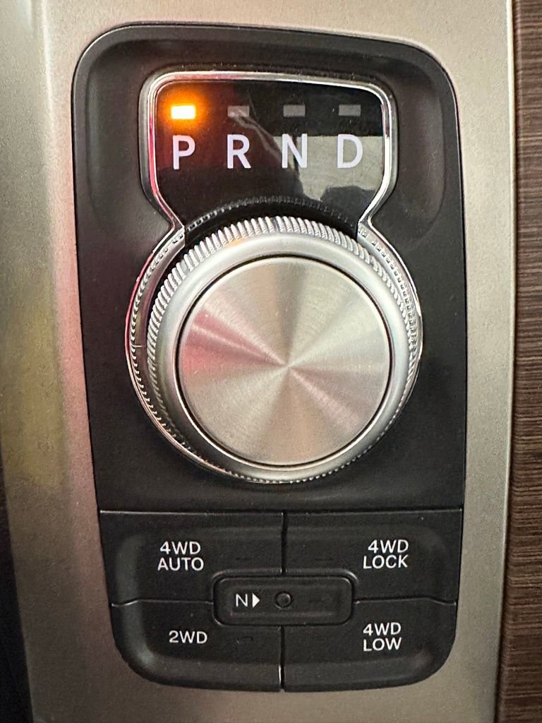 Used 2015 RAM 1500 Laramie image 22