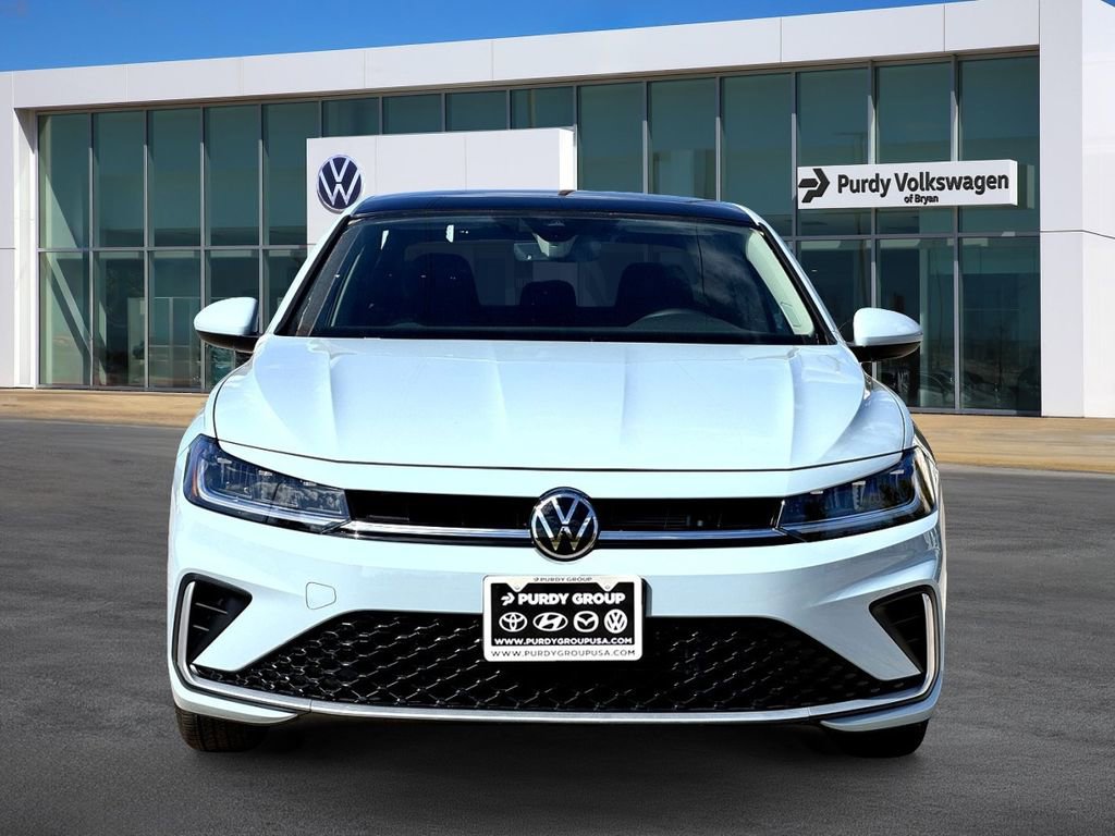 New 2025 Volkswagen Jetta SE FWD image 3