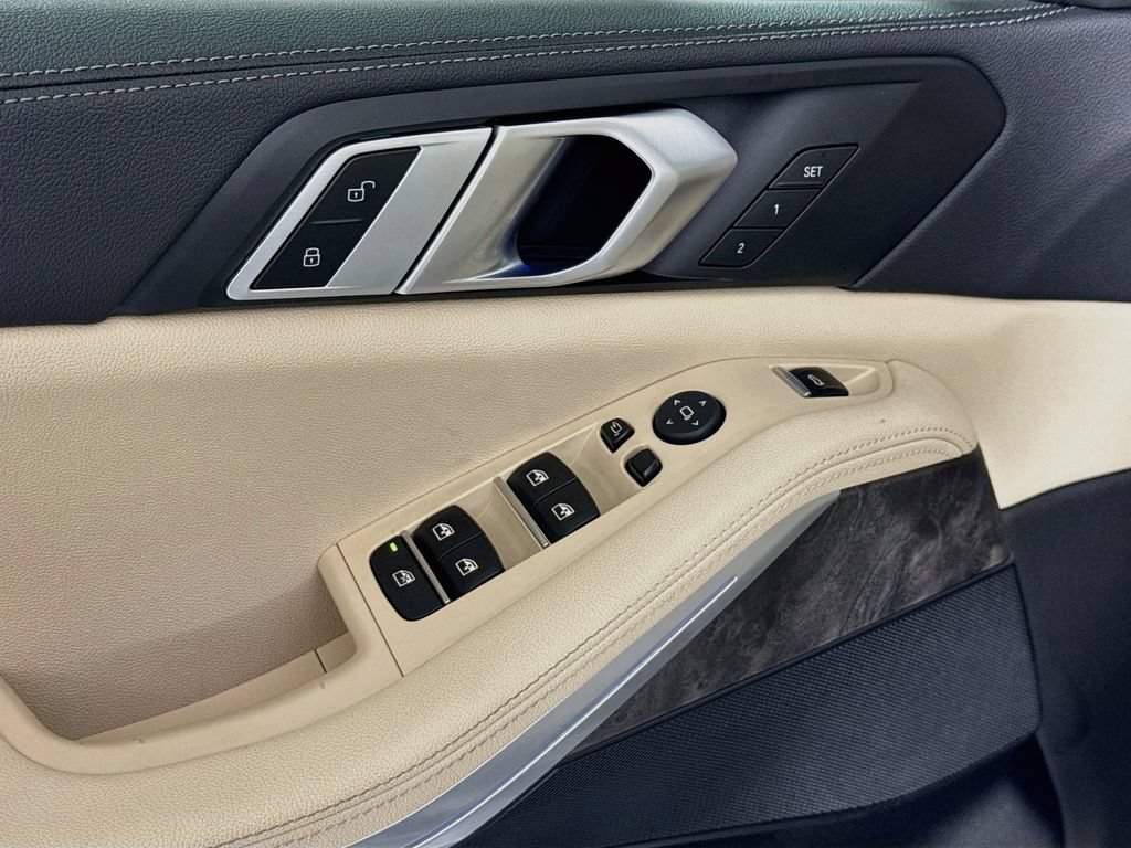 Used 2022 BMW X5 sDrive40i w/ Parking Assistance Package RWD image 23