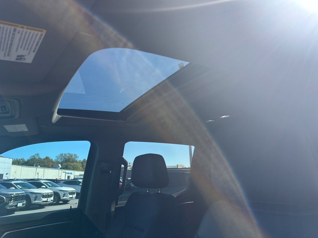 Used 2023 Chevrolet Silverado 1500 RST AWD/4WD image 13