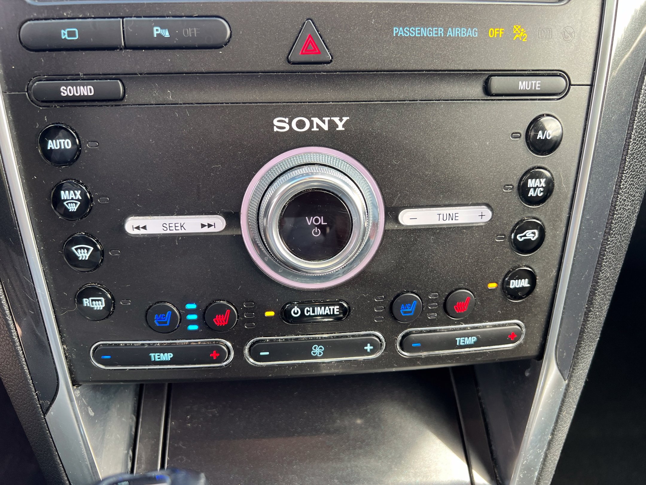 Used 2019 Ford Explorer Sport w/ Equipment Group 401A AWD/4WD image 41