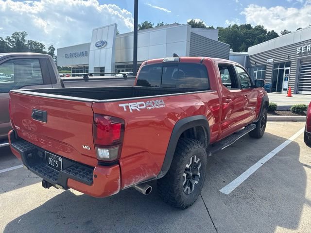 Used 2018 Toyota Tacoma TRD Off-Road w/ Technology Package AWD/4WD image 12