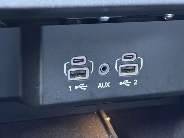 Used 2024 Jeep Wagoneer Series II image 5