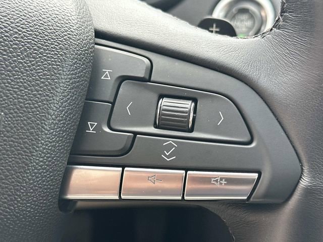 Certified 2022 Cadillac XT4 Luxury w/ Driver Awareness Package FWD image 26