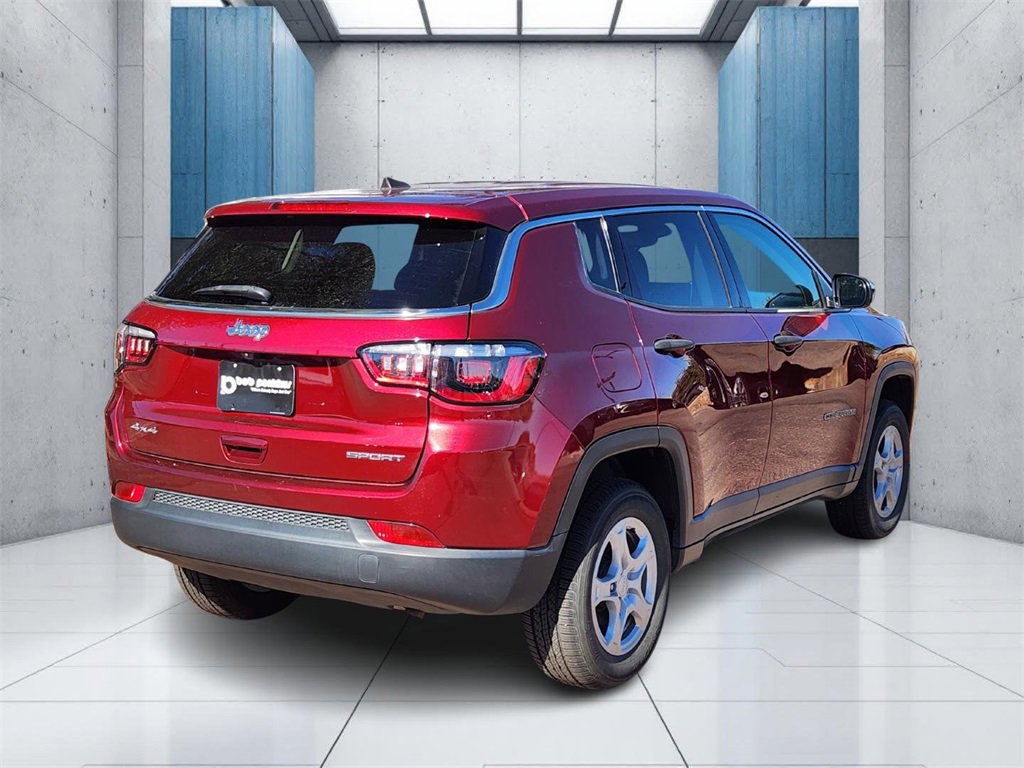 Used 2022 Jeep Compass Sport image 3