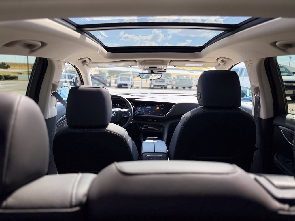 Used 2023 Buick Envision Avenir AWD/4WD image 7