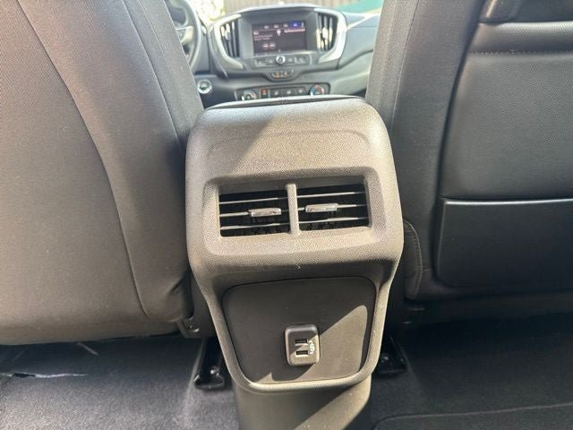 Used 2023 GMC Terrain SLE AWD/4WD image 18