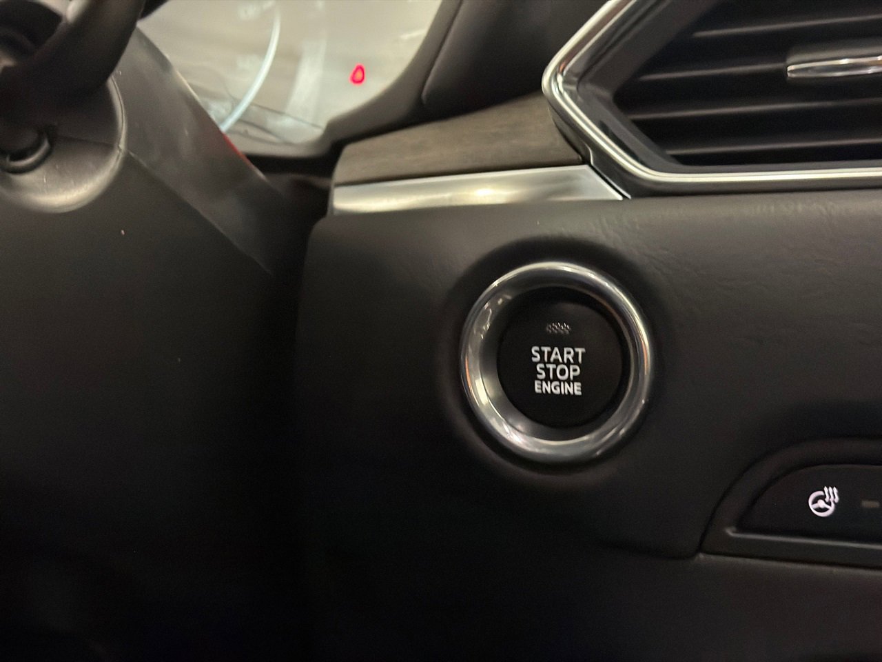 Used 2025 MAZDA CX-5 Signature image 30