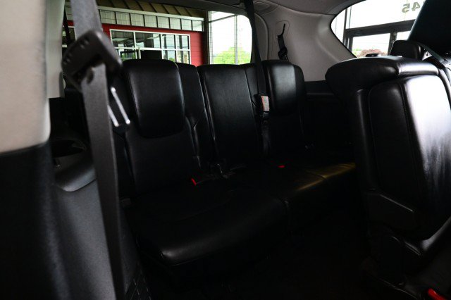 Used 2012 INFINITI QX56 4WD w/ Deluxe Touring Pkg image 22