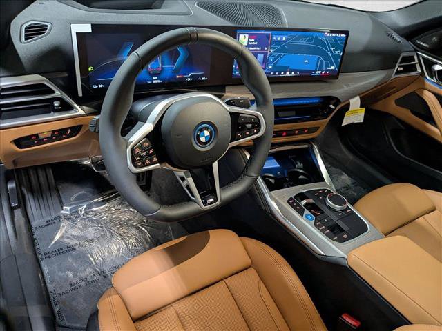 Used 2025 BMW i4 xDrive40i AWD/4WD image 3