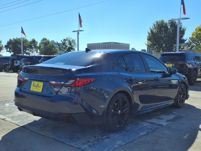 Used 2026 Toyota Camry SE w/ Convenience Package FWD image 2
