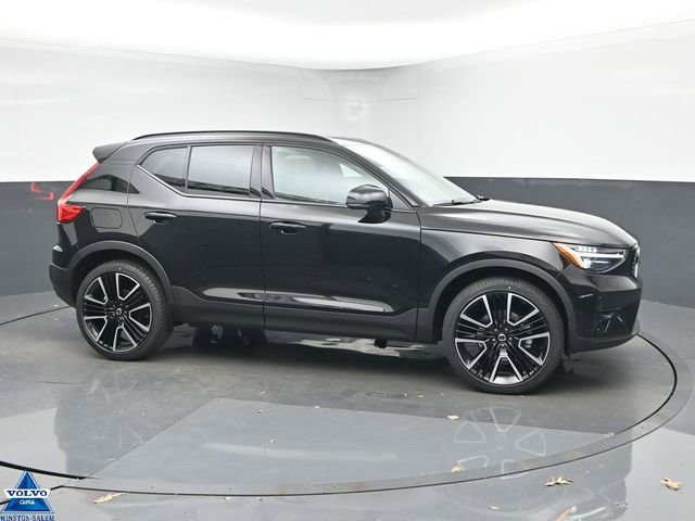 New 2026 Volvo XC40 B5 Ultra w/ Protection Package Premier video 1