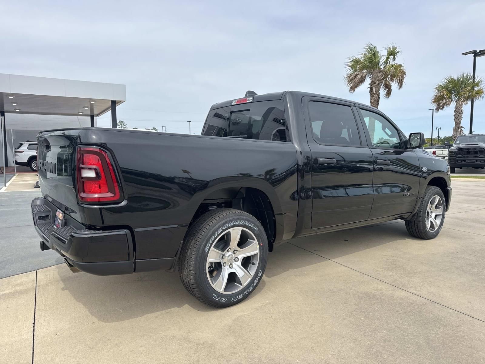 New 2026 RAM 1500 Express RWD image 7