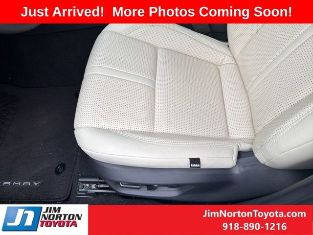 Used 2025 Toyota Camry XLE w/ Premium Plus Package FWD image 10