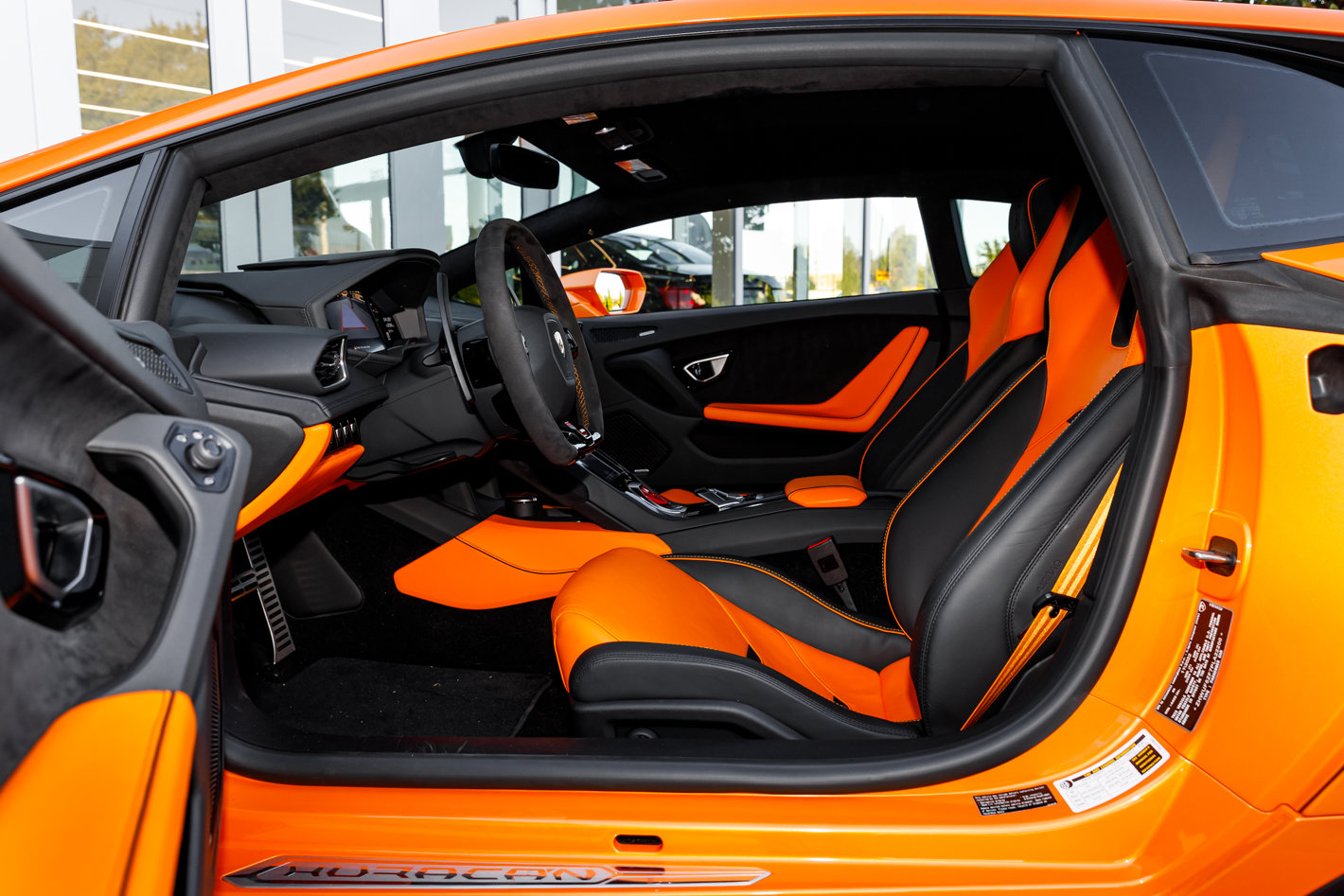 Used 2023 Lamborghini Huracan EVO RWD image 29